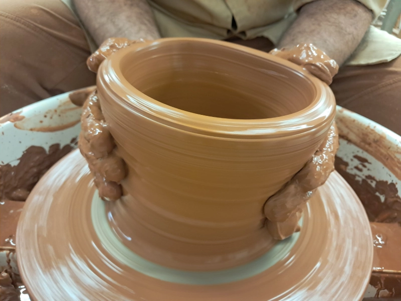 ceramica_torno-maestro_artesano_jordi_avante-ceramicavante