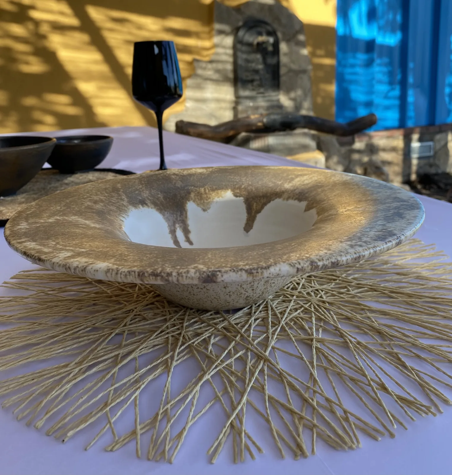 Bol de cerámica artesanal para gastronomía
