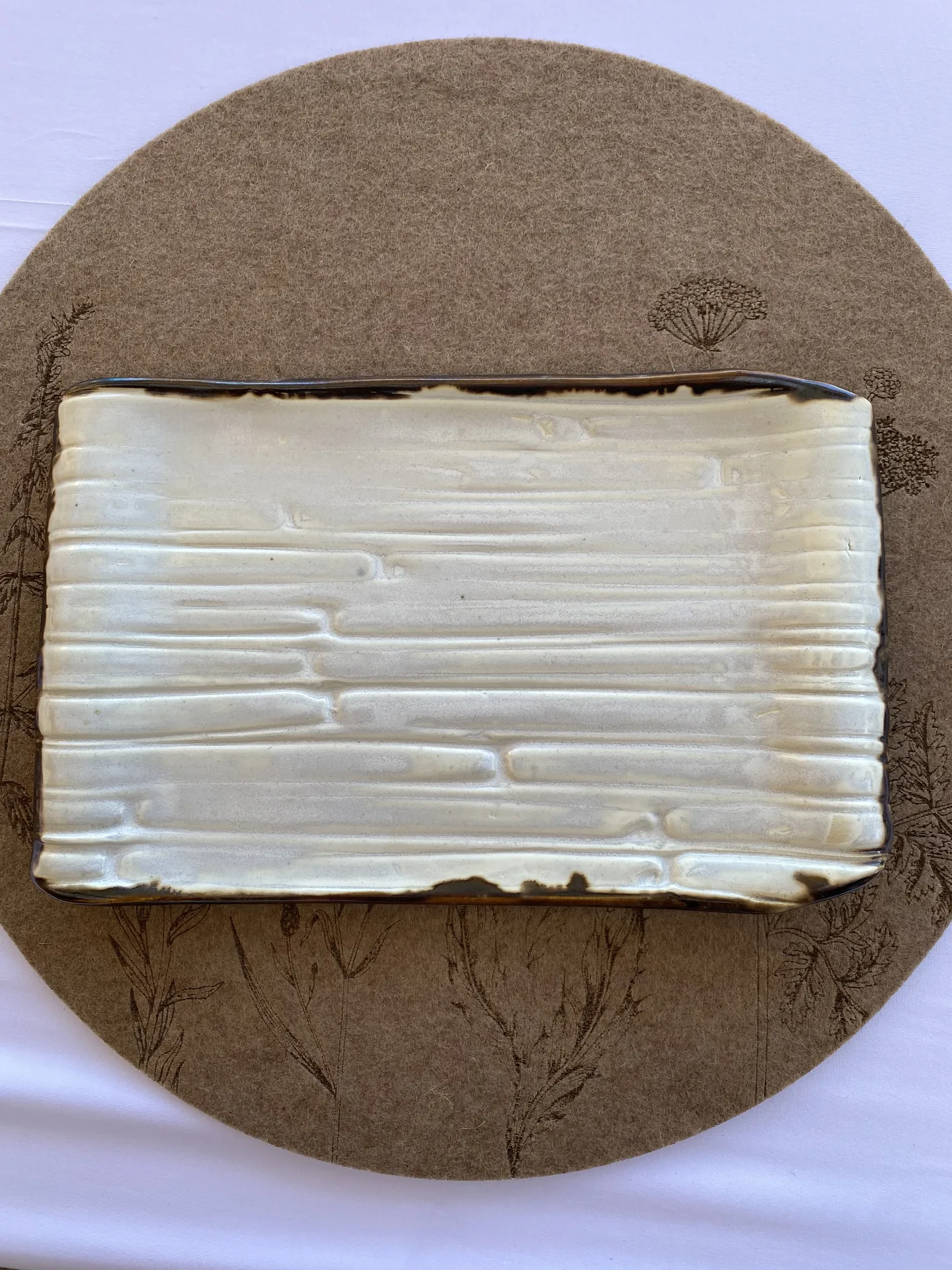 Vajilla cerámica para restaurantes creada artesanalmente